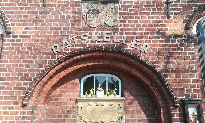 Der Grieche im Ratskeller